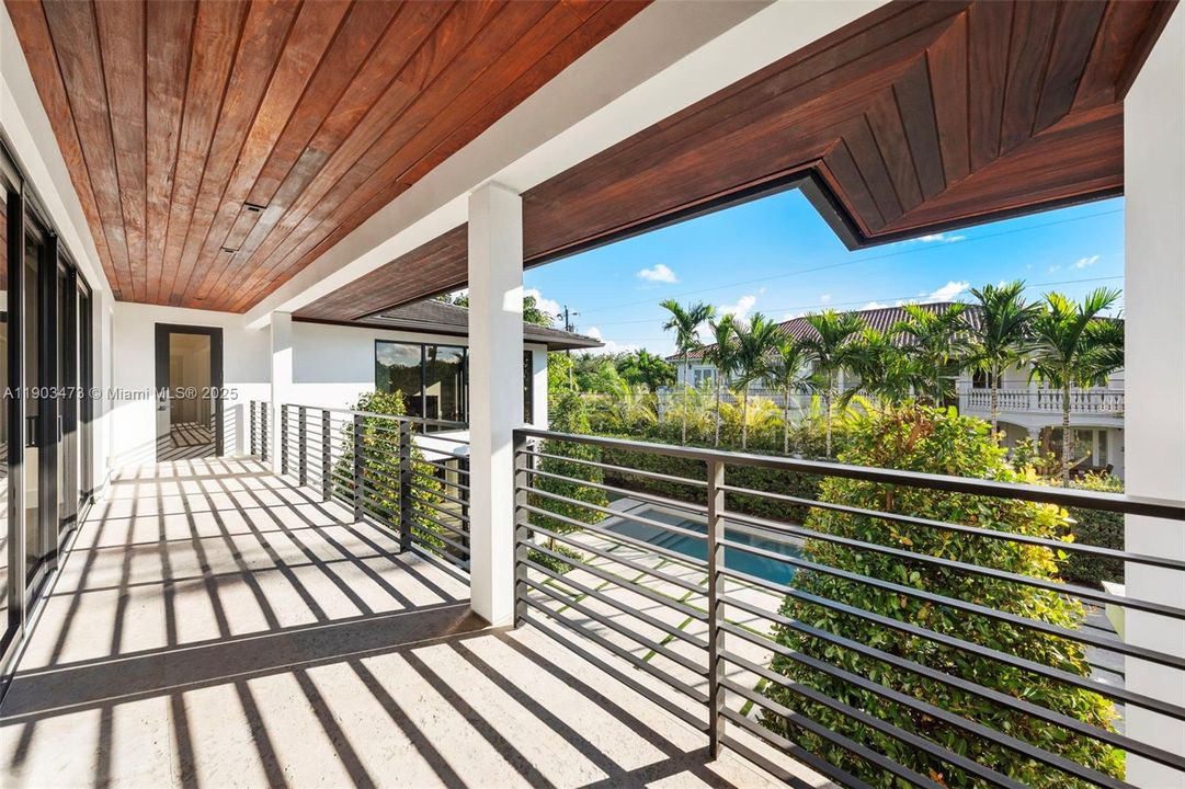 Active With Contract: $5,850,000 (5 beds, 5 baths, 5730 Square Feet)