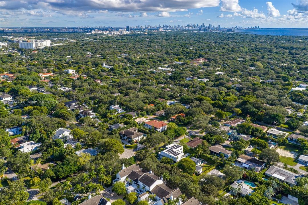 Active With Contract: $5,850,000 (5 beds, 5 baths, 5730 Square Feet)