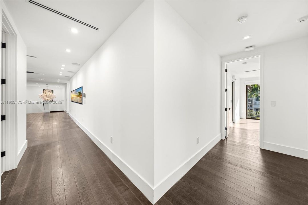 Active With Contract: $5,850,000 (5 beds, 5 baths, 5730 Square Feet)