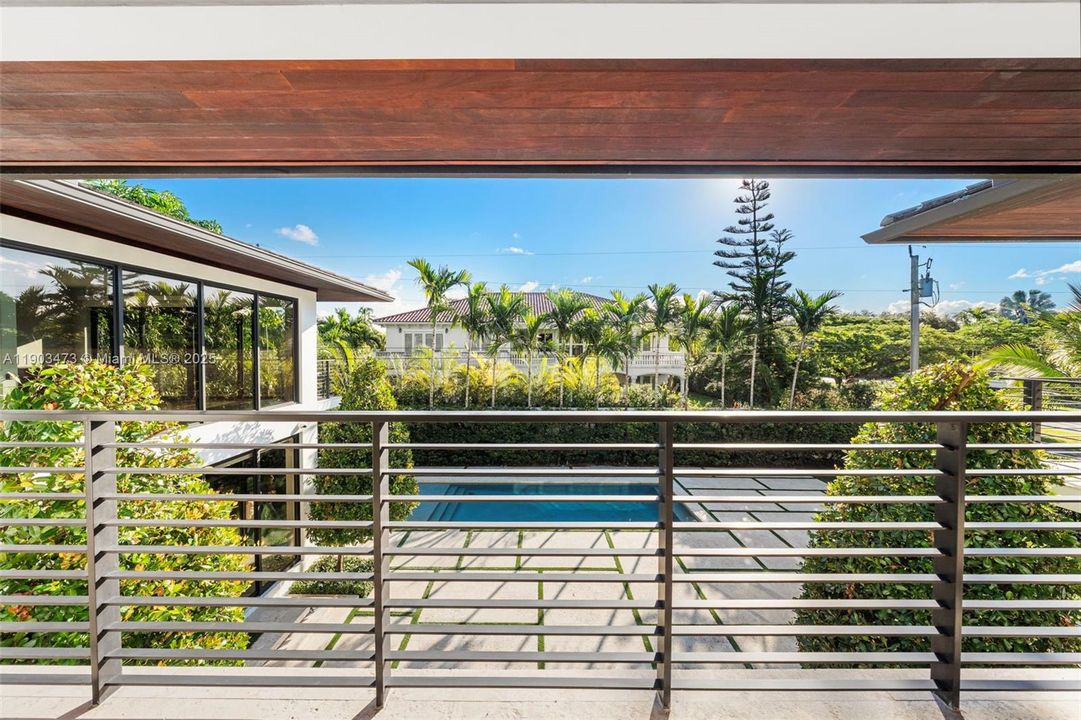 Active With Contract: $5,850,000 (5 beds, 5 baths, 5730 Square Feet)