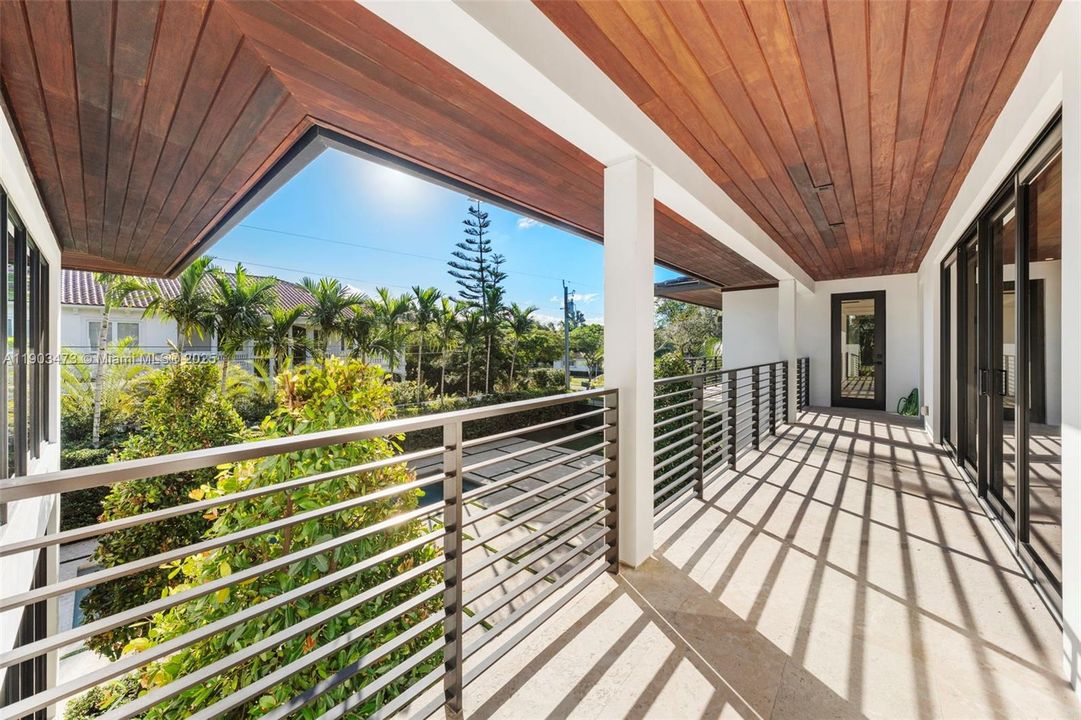 Active With Contract: $5,850,000 (5 beds, 5 baths, 5730 Square Feet)