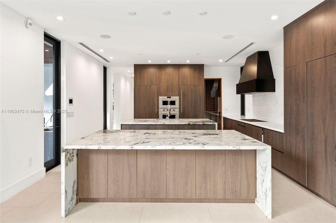 Active With Contract: $5,850,000 (5 beds, 5 baths, 5730 Square Feet)