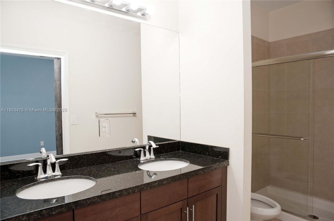 For Rent: $3,650 (4 beds, 3 baths, 2300 Square Feet)