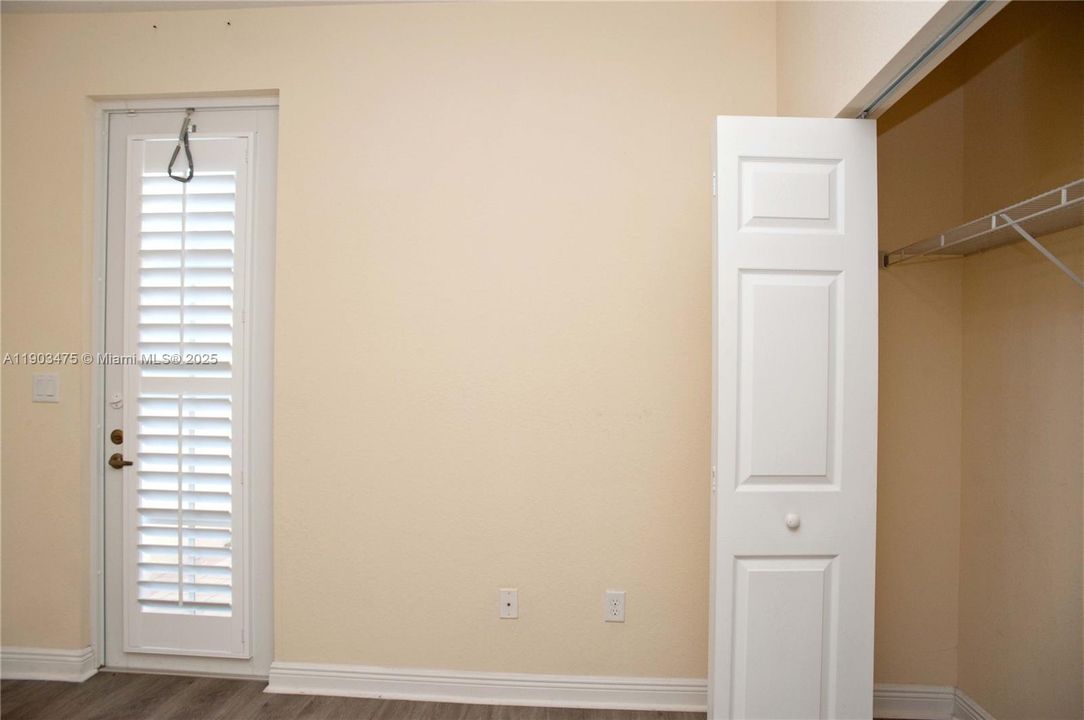 For Rent: $3,650 (4 beds, 3 baths, 2300 Square Feet)