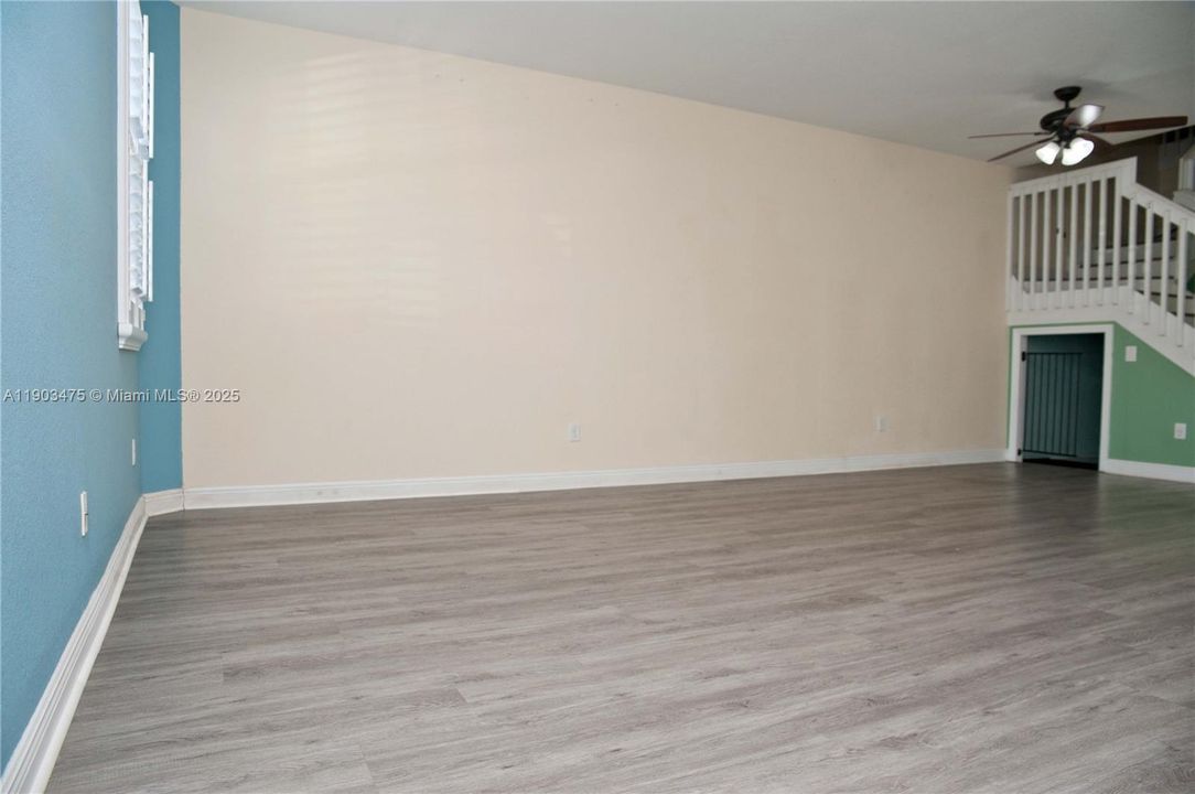 For Rent: $3,650 (4 beds, 3 baths, 2300 Square Feet)