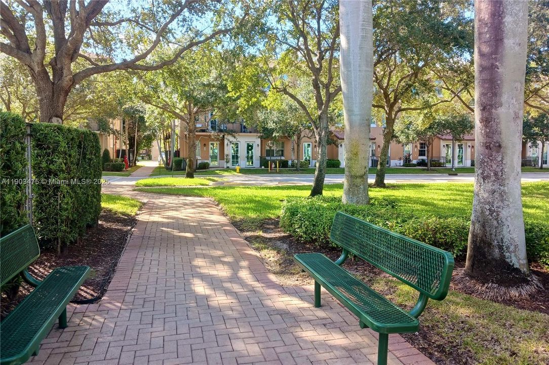 For Rent: $3,650 (4 beds, 3 baths, 2300 Square Feet)