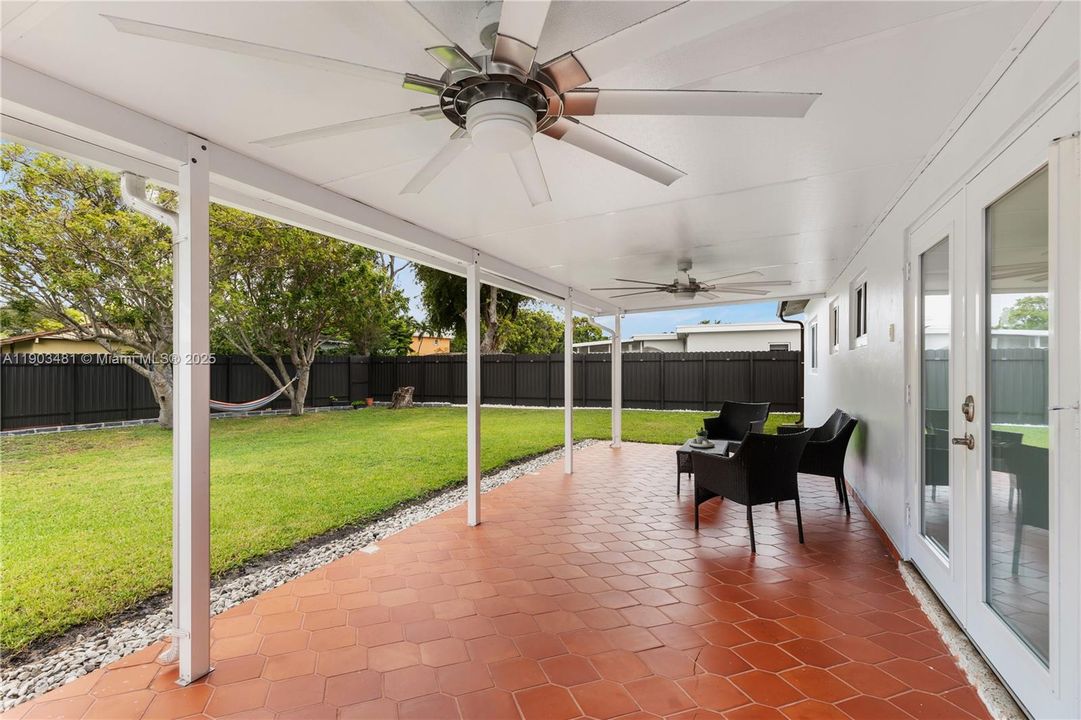 待售: $730,000 (3 贝兹, 2 浴室, 1364 平方英尺)