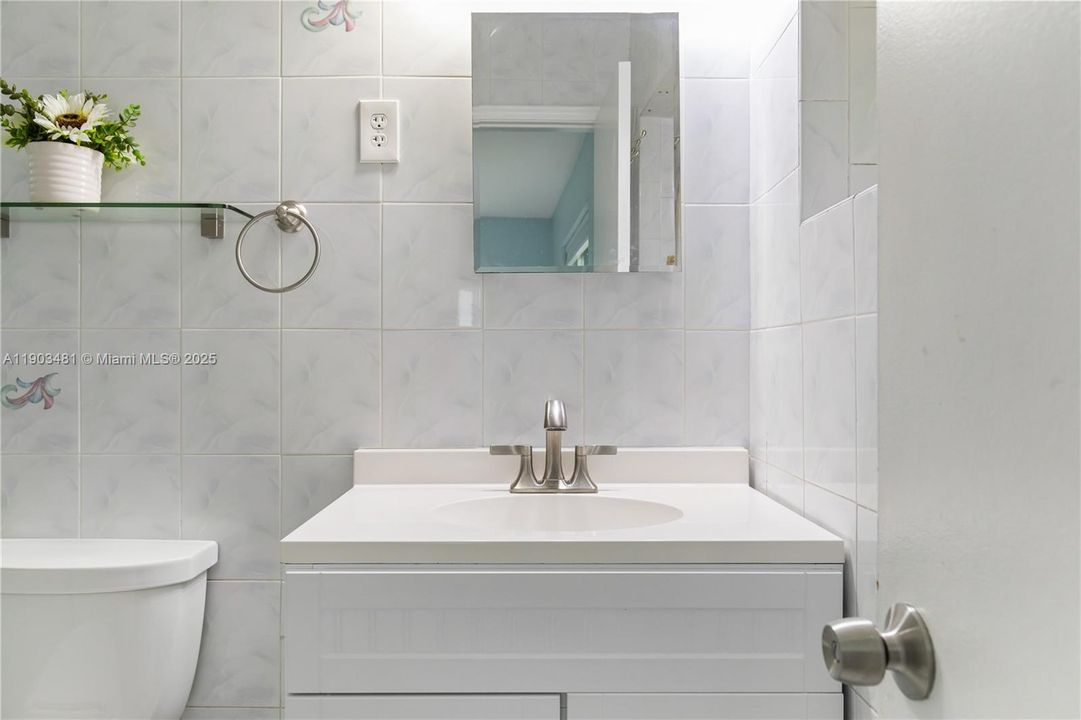 待售: $730,000 (3 贝兹, 2 浴室, 1364 平方英尺)