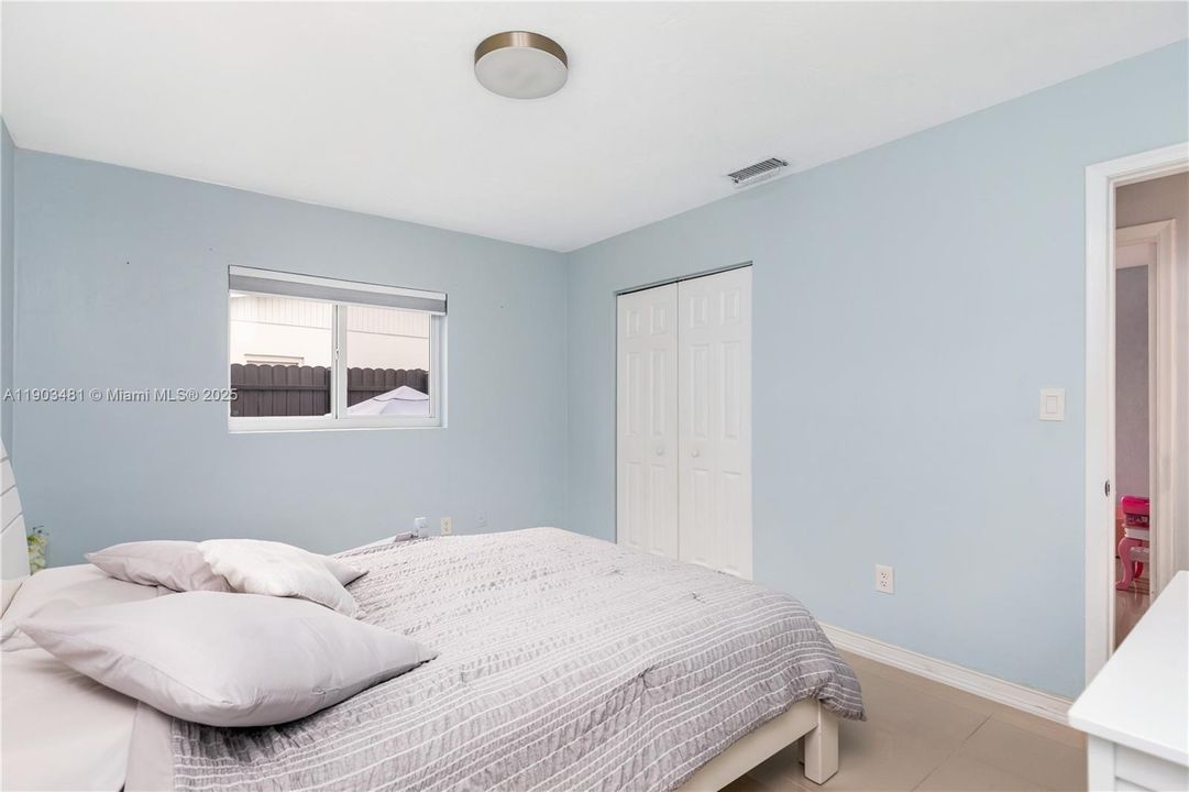 待售: $730,000 (3 贝兹, 2 浴室, 1364 平方英尺)