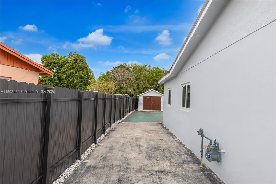 待售: $730,000 (3 贝兹, 2 浴室, 1364 平方英尺)