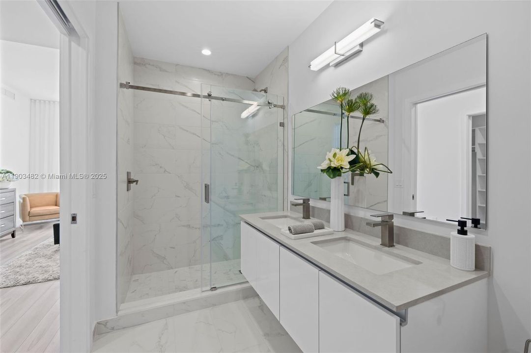 Active With Contract: $5,454 (3 beds, 2 baths, 1674 Square Feet)