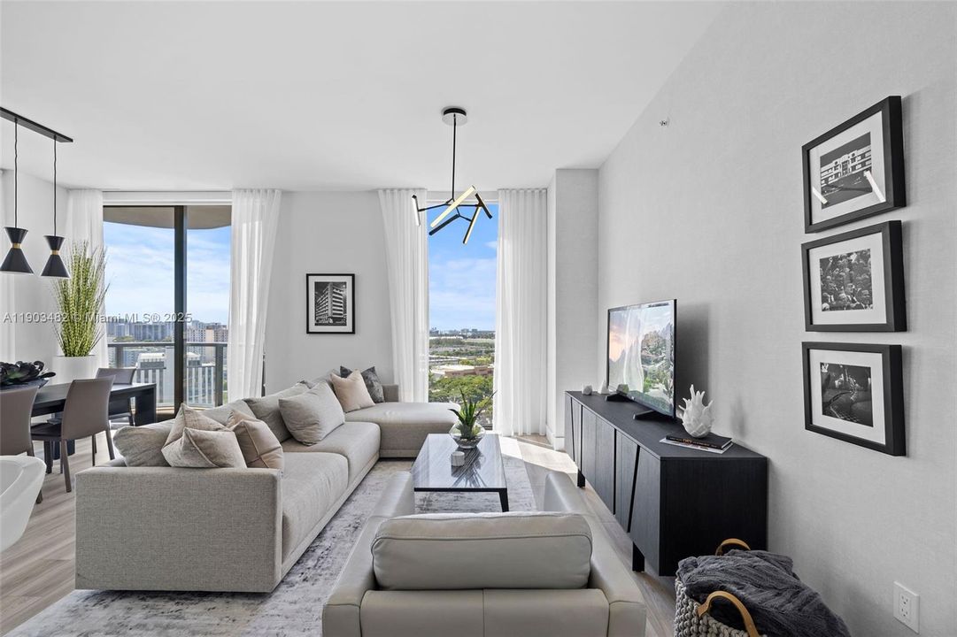 Active With Contract: $5,454 (3 beds, 2 baths, 1674 Square Feet)