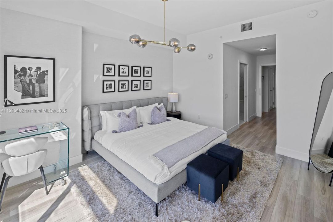 Active With Contract: $5,454 (3 beds, 2 baths, 1674 Square Feet)