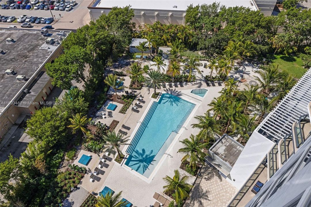 Active With Contract: $5,454 (3 beds, 2 baths, 1674 Square Feet)