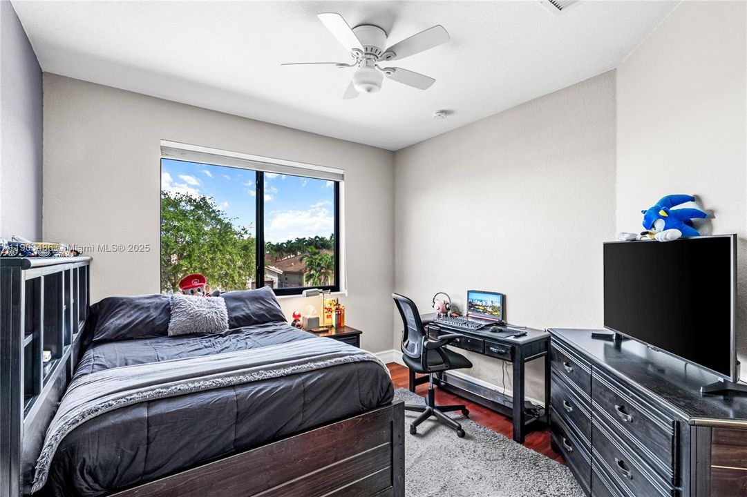 Active With Contract: $920,000 (4 beds, 3 baths, 2627 Square Feet)