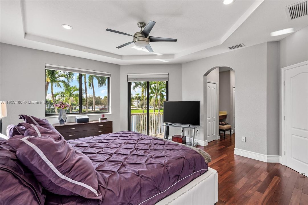 Active With Contract: $920,000 (4 beds, 3 baths, 2627 Square Feet)