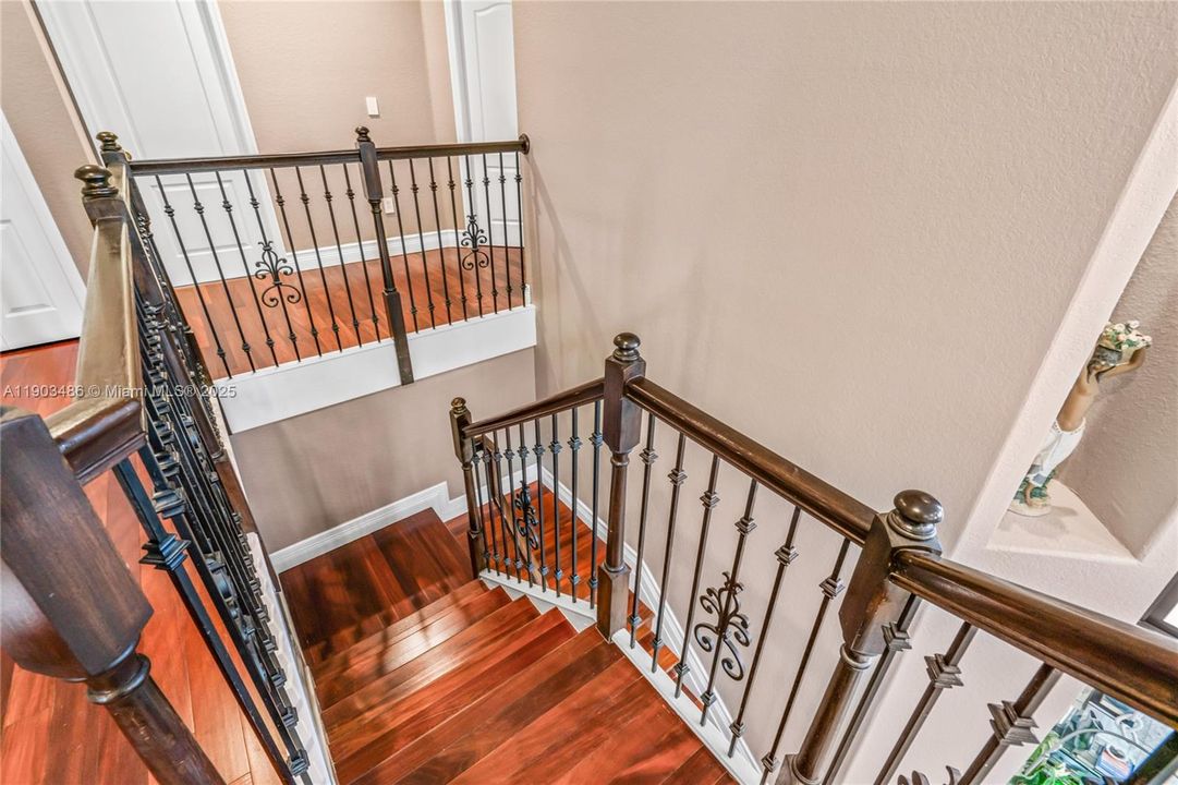 Active With Contract: $920,000 (4 beds, 3 baths, 2627 Square Feet)