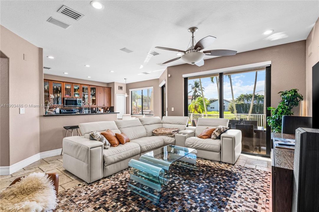 Active With Contract: $920,000 (4 beds, 3 baths, 2627 Square Feet)