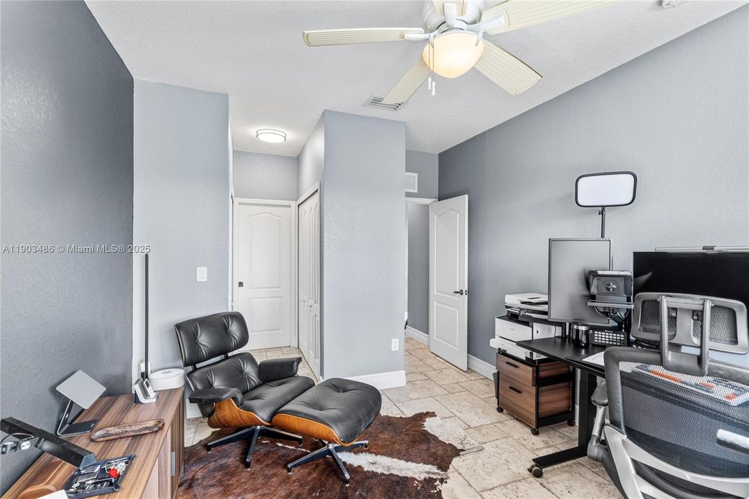 Active With Contract: $920,000 (4 beds, 3 baths, 2627 Square Feet)