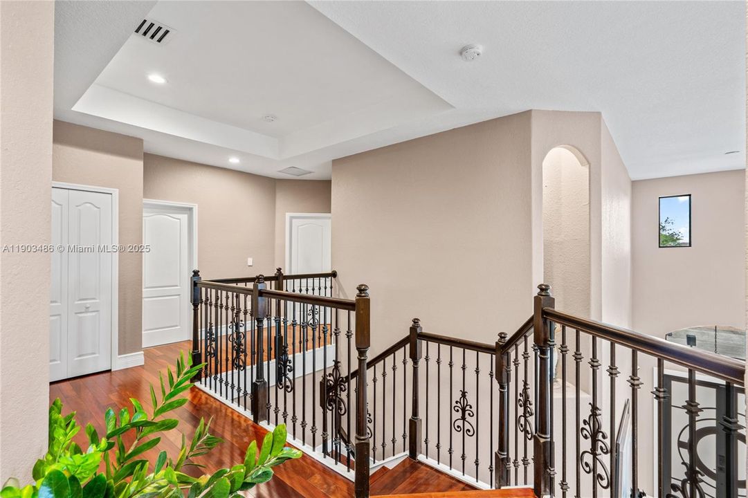 Active With Contract: $920,000 (4 beds, 3 baths, 2627 Square Feet)