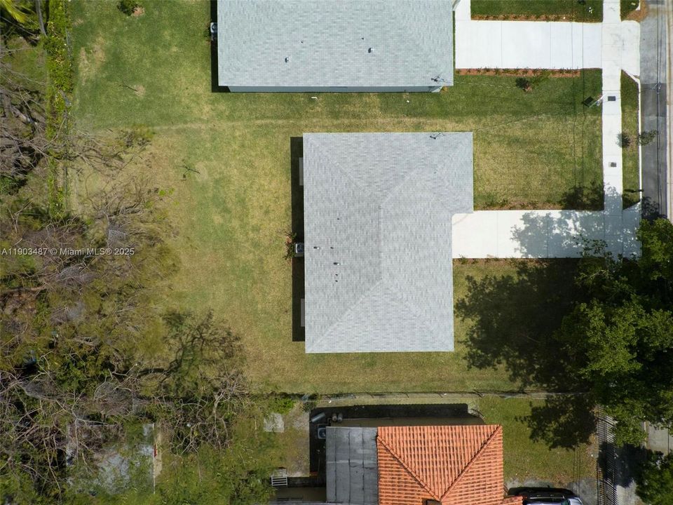 For Rent: $4,250 (4 beds, 2 baths, 1600 Square Feet)