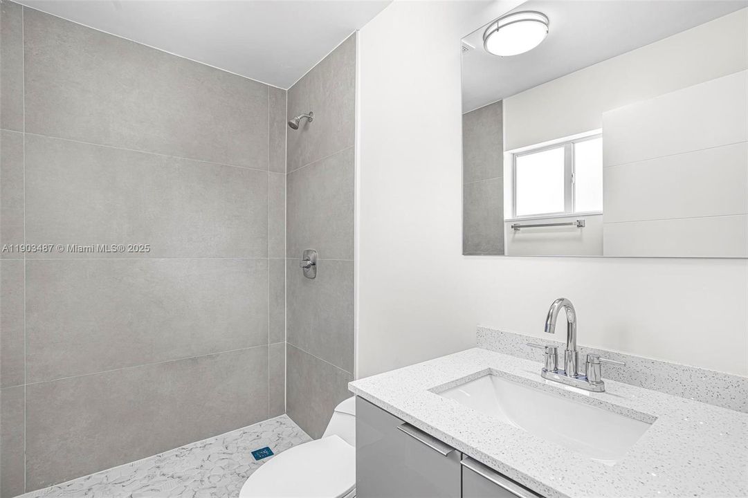 For Rent: $4,250 (4 beds, 2 baths, 1600 Square Feet)