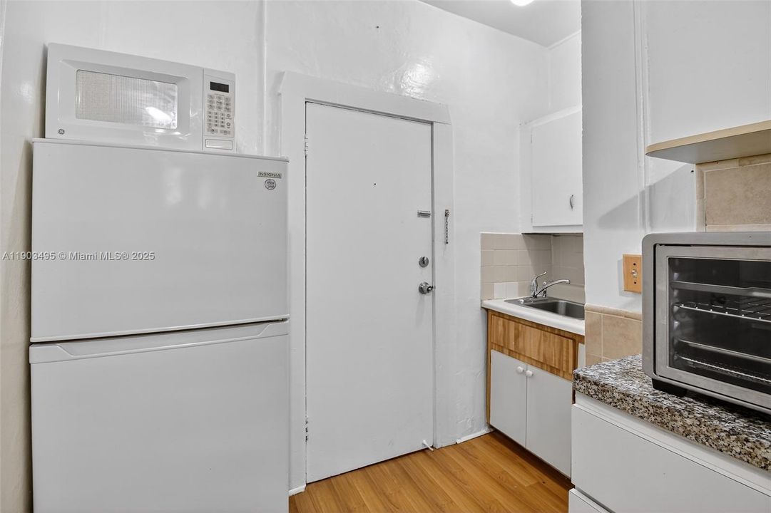 For Rent: $1,495 (0 beds, 1 baths, 500 Square Feet)