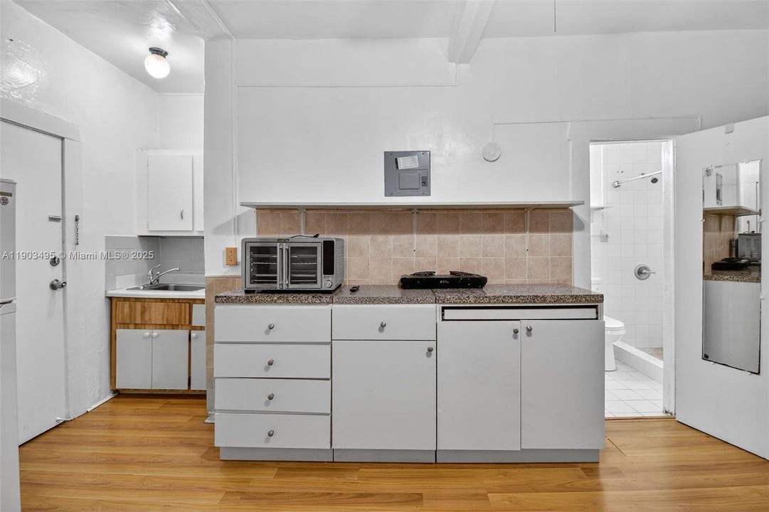 For Rent: $1,495 (0 beds, 1 baths, 500 Square Feet)