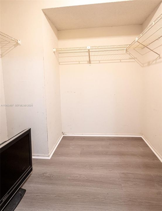 En Renta: $1,300 (1 camas, 1 baños, 823 Pies cuadrados)