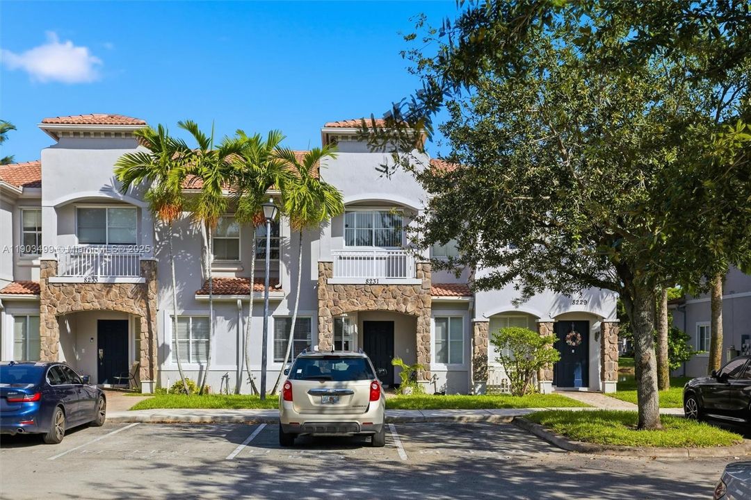 For Sale: $415,000 (3 beds, 2 baths, 1306 Square Feet)