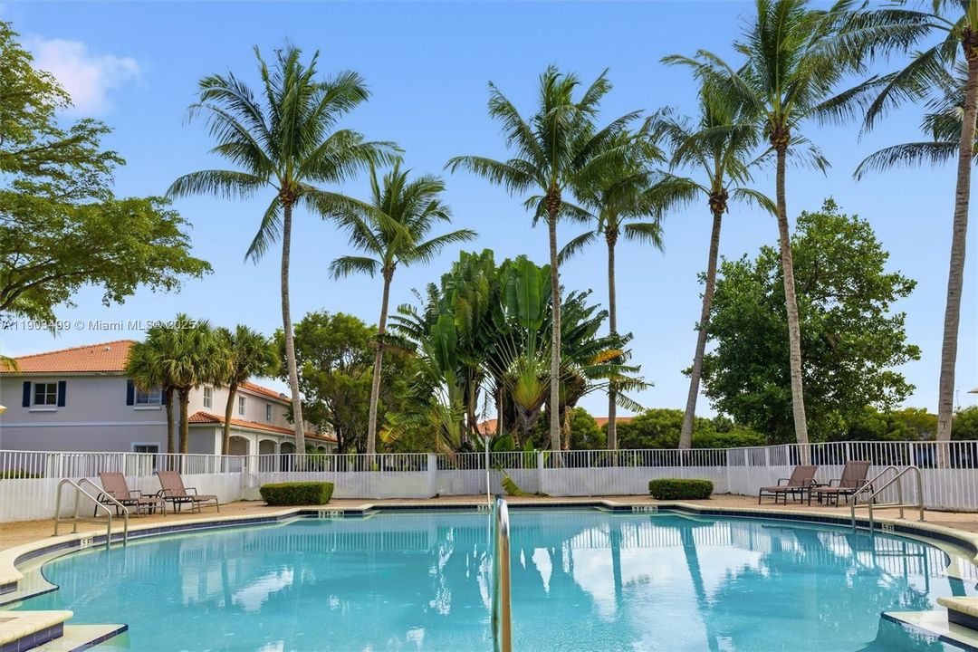 For Sale: $415,000 (3 beds, 2 baths, 1306 Square Feet)