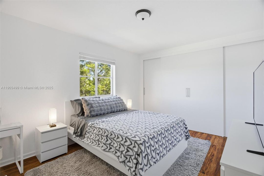 For Sale: $415,000 (3 beds, 2 baths, 1306 Square Feet)