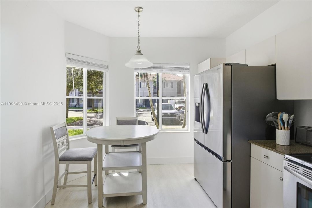 For Sale: $415,000 (3 beds, 2 baths, 1306 Square Feet)