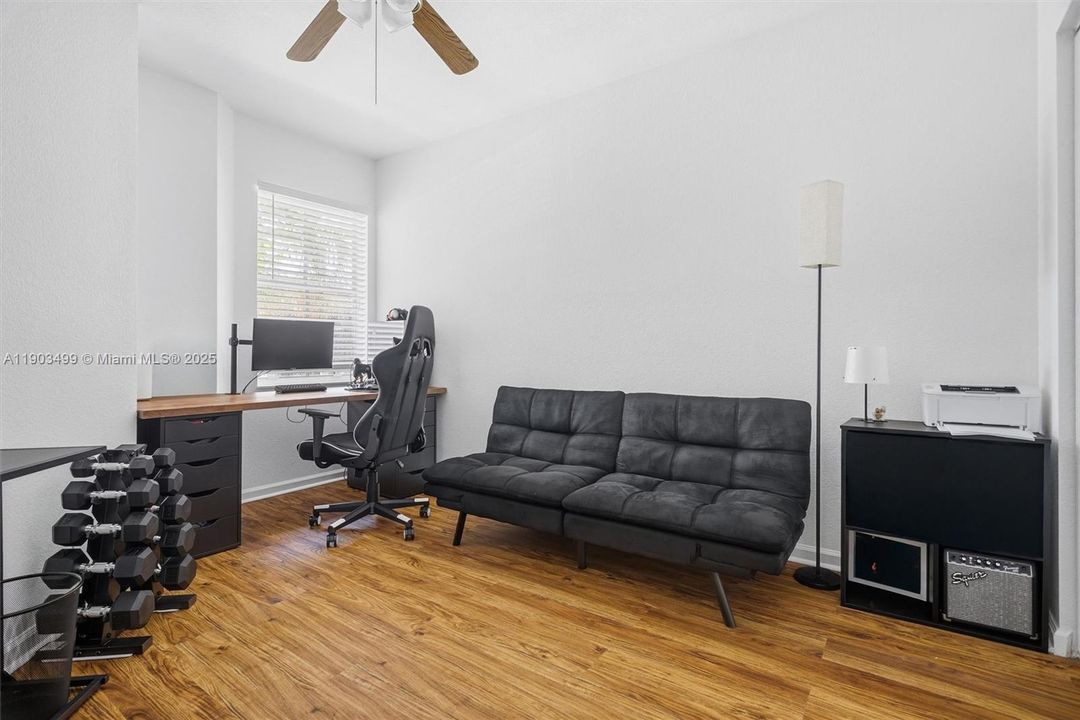 For Sale: $415,000 (3 beds, 2 baths, 1306 Square Feet)