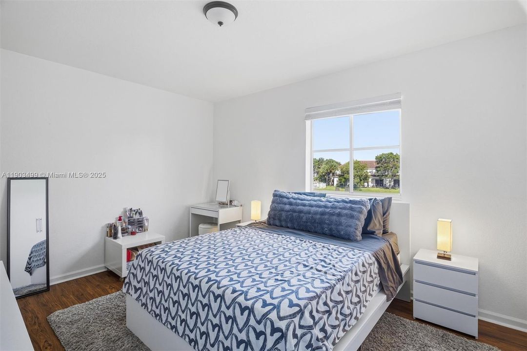 For Sale: $415,000 (3 beds, 2 baths, 1306 Square Feet)