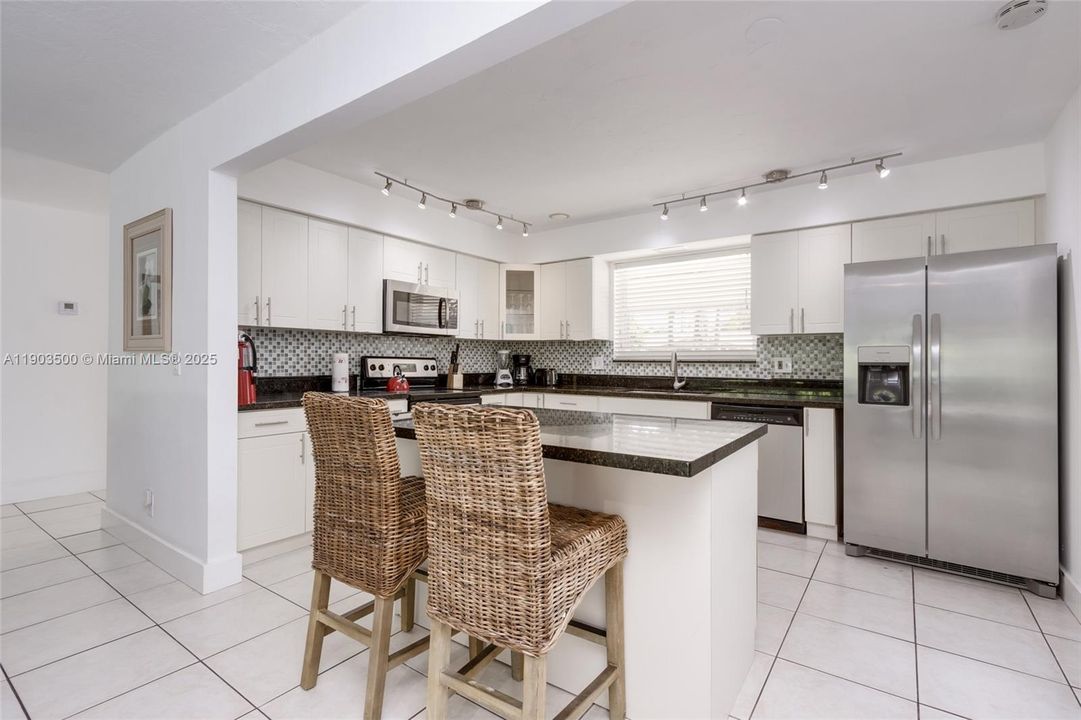 For Sale: $735,000 (4 beds, 3 baths, 1573 Square Feet)