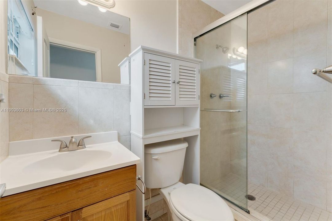 Active With Contract: $700,000 (4 beds, 2 baths, 1344 Square Feet)