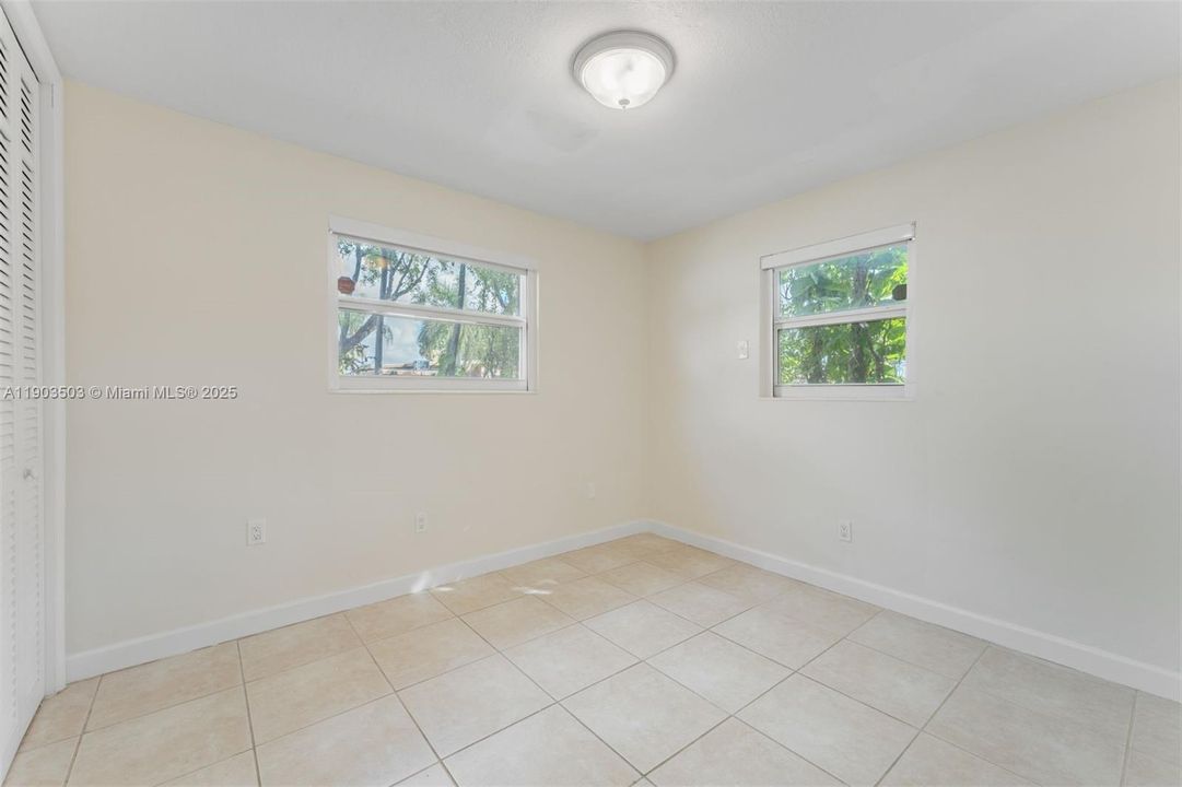 Active With Contract: $700,000 (4 beds, 2 baths, 1344 Square Feet)