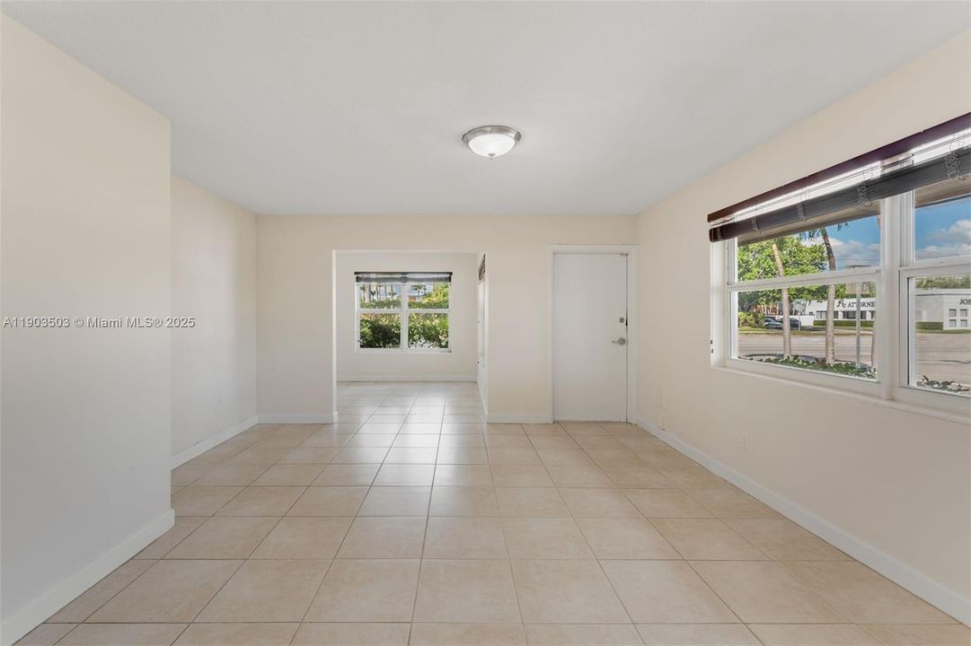 Active With Contract: $700,000 (4 beds, 2 baths, 1344 Square Feet)