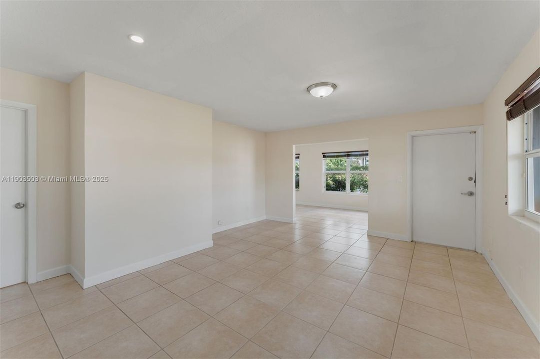 Active With Contract: $700,000 (4 beds, 2 baths, 1344 Square Feet)