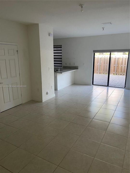 For Sale: $459,900 (3 beds, 2 baths, 1331 Square Feet)