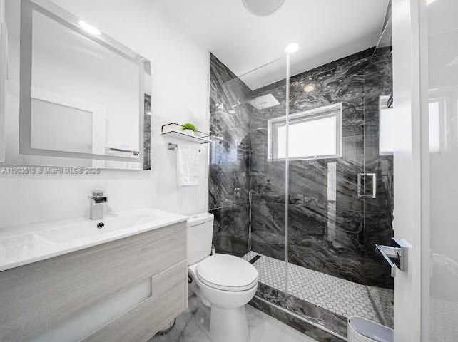 На продажу: $629,900 (4 спален, 2 ванн, 1200 Квадратных фут)