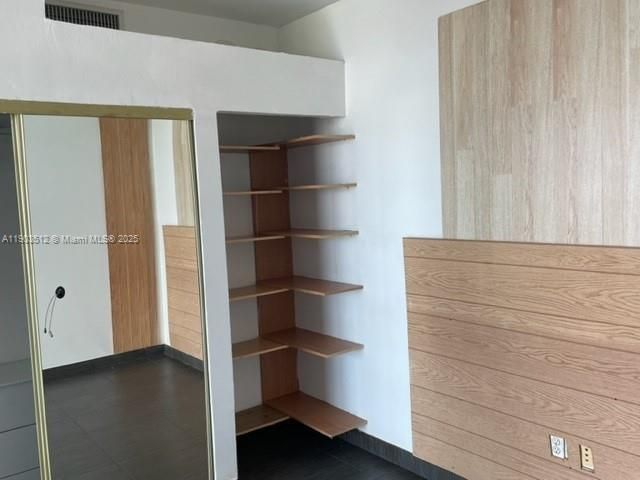 Recently Rented: $2,600 (0 beds, 1 baths, 632 Square Feet)