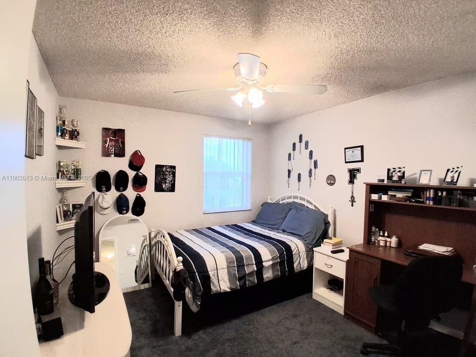 For Sale: $499,500 (3 beds, 2 baths, 1635 Square Feet)