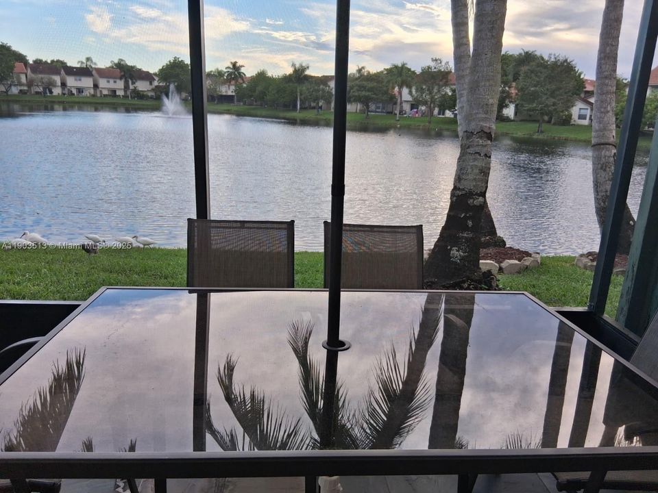 For Sale: $499,500 (3 beds, 2 baths, 1635 Square Feet)