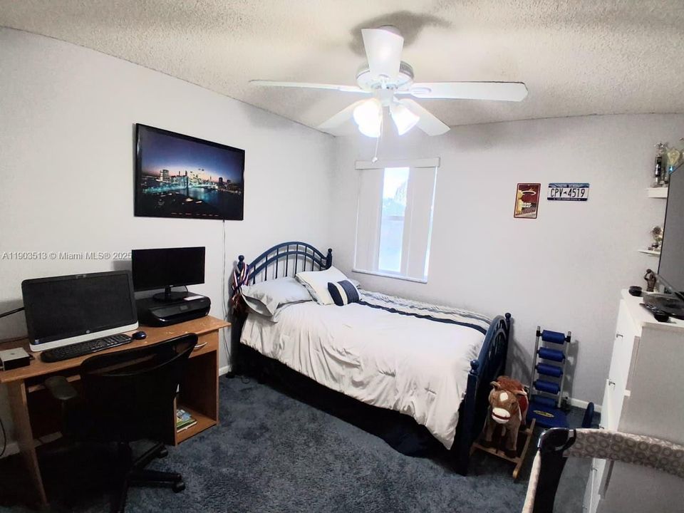 For Sale: $499,500 (3 beds, 2 baths, 1635 Square Feet)