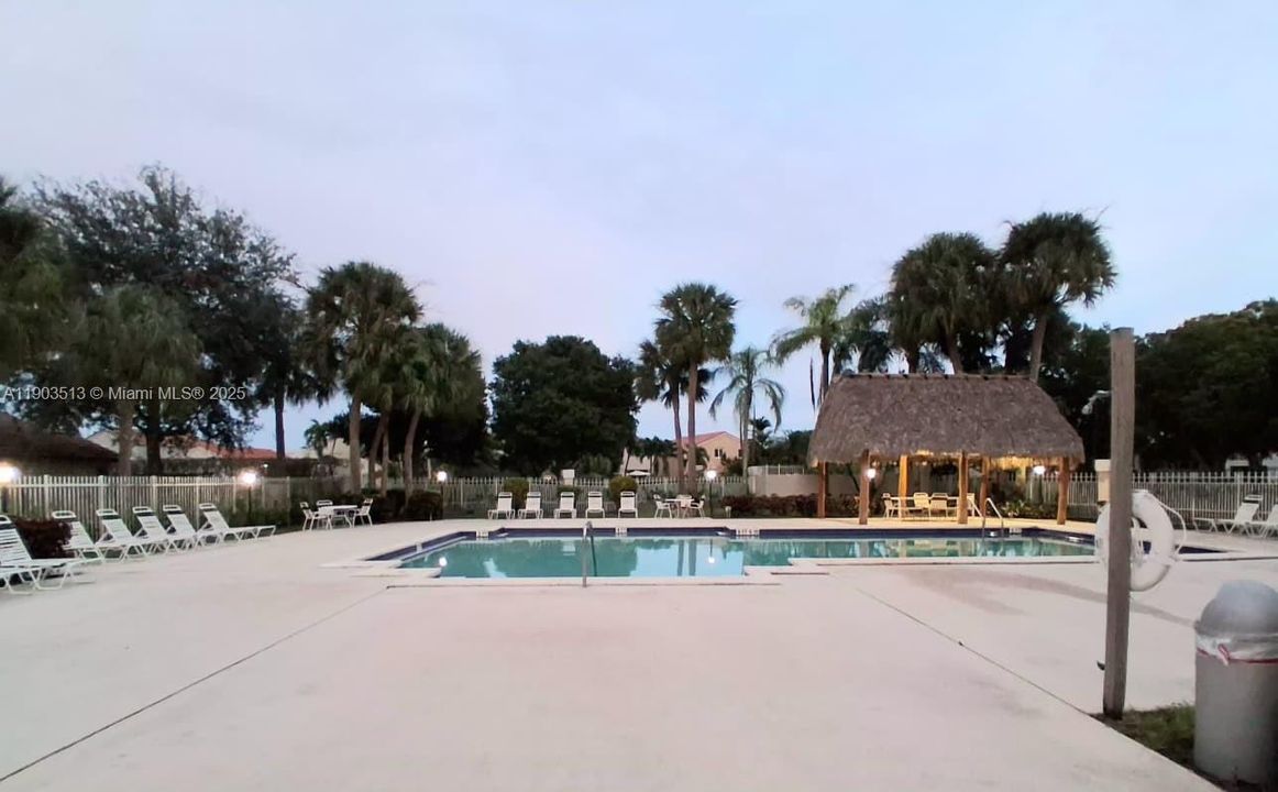 For Sale: $499,500 (3 beds, 2 baths, 1635 Square Feet)