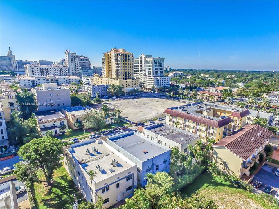 Recently Rented: $1,700 (0 beds, 1 baths, 275 Square Feet)