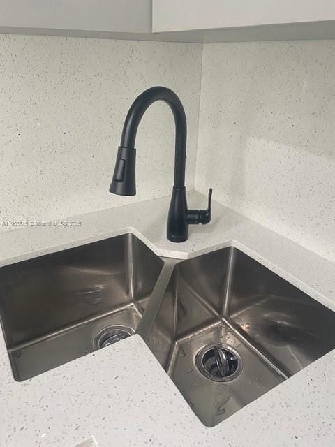 Recently Rented: $1,700 (0 beds, 1 baths, 275 Square Feet)