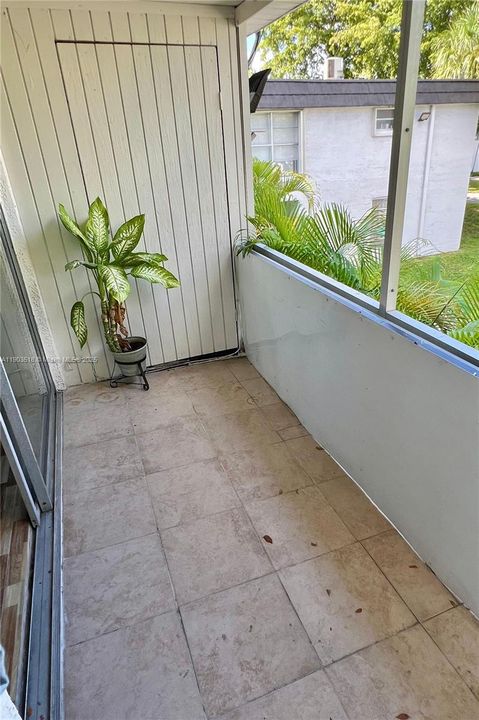 Recently Rented: $2,000 (2 beds, 1 baths, 891 Square Feet)